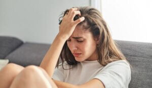Woman experiencing anxiety 