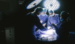 When is surgery required for gallstones
