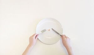 What are the most common midlife eating problems