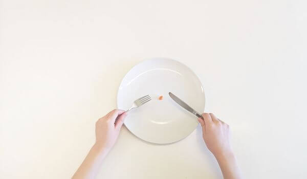 What are the most common midlife eating problems