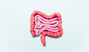 At what age do Crohn's and ulcerative colitis develop